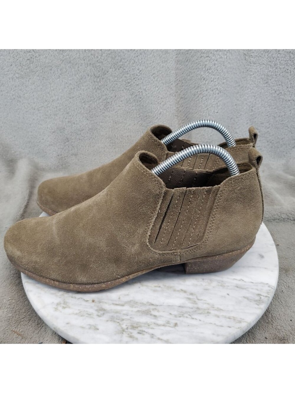 Clarks Shoes Womens Size 9.5 Brown Suede Wilrose Jade Bootie *Read*